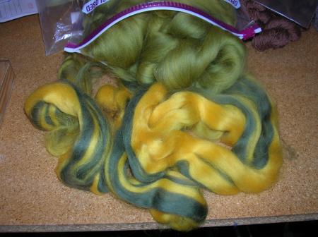 gold & khaki roving