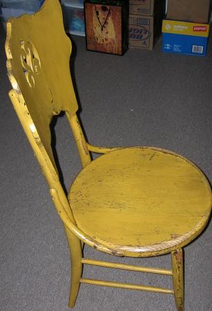 yellow chair